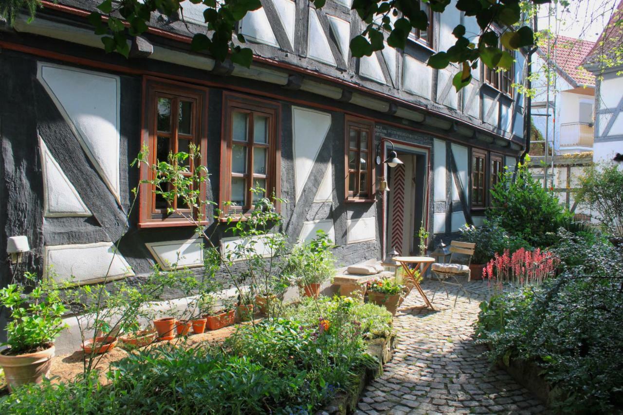 Alte Pfarre Gudensberg Apartment Exterior photo